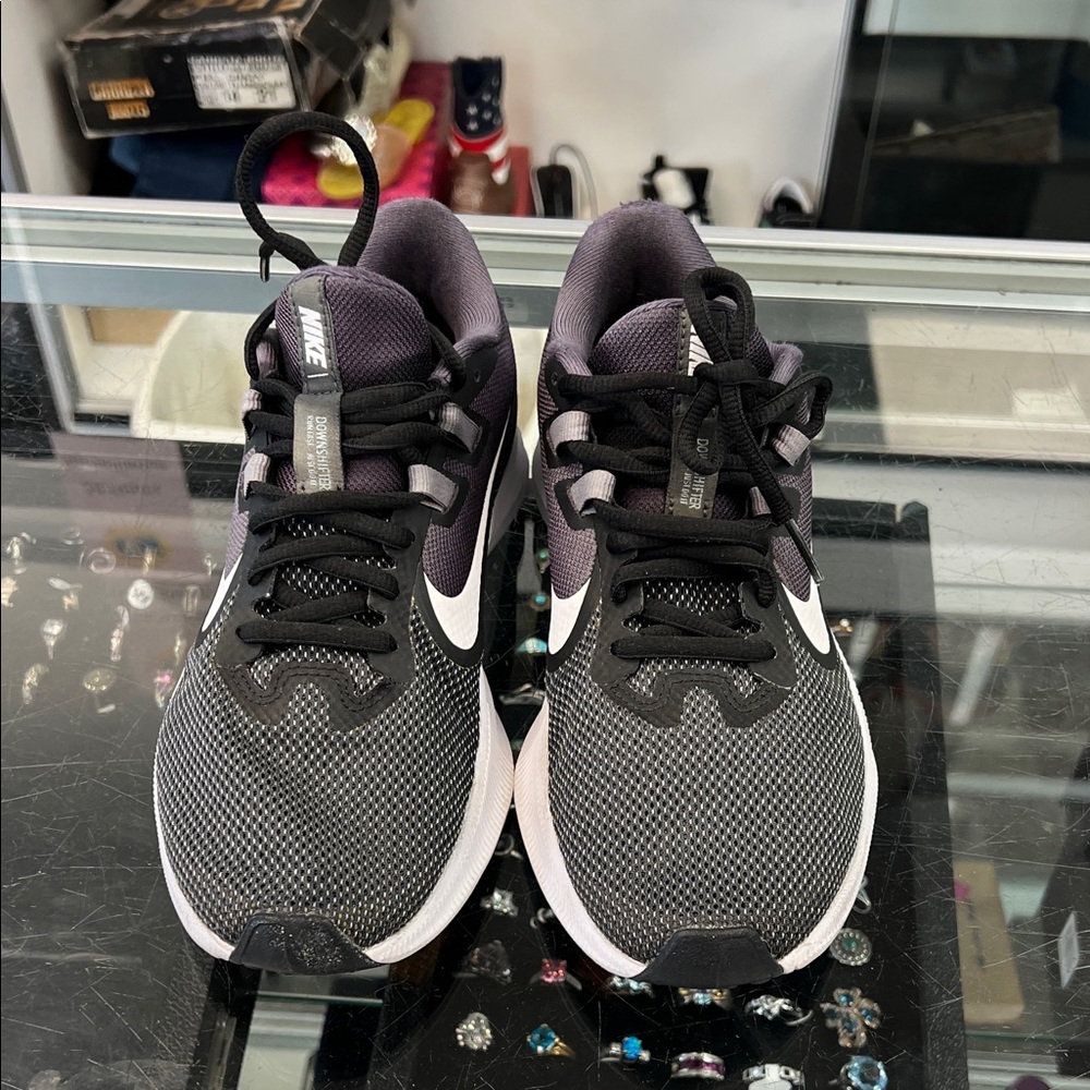 Nike Black and Gray Running Shoes 0160